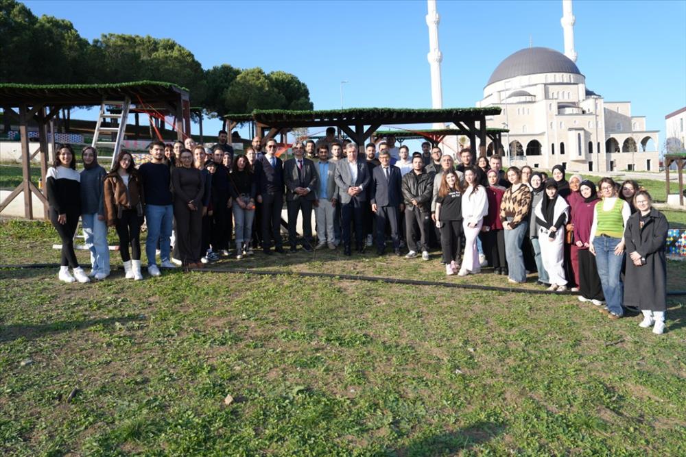 Kampüsümüzde Sanat ve Tasarım Dönüşümü: Anadolu Motifleri Dijital Gelecekle Harmanlanıyor