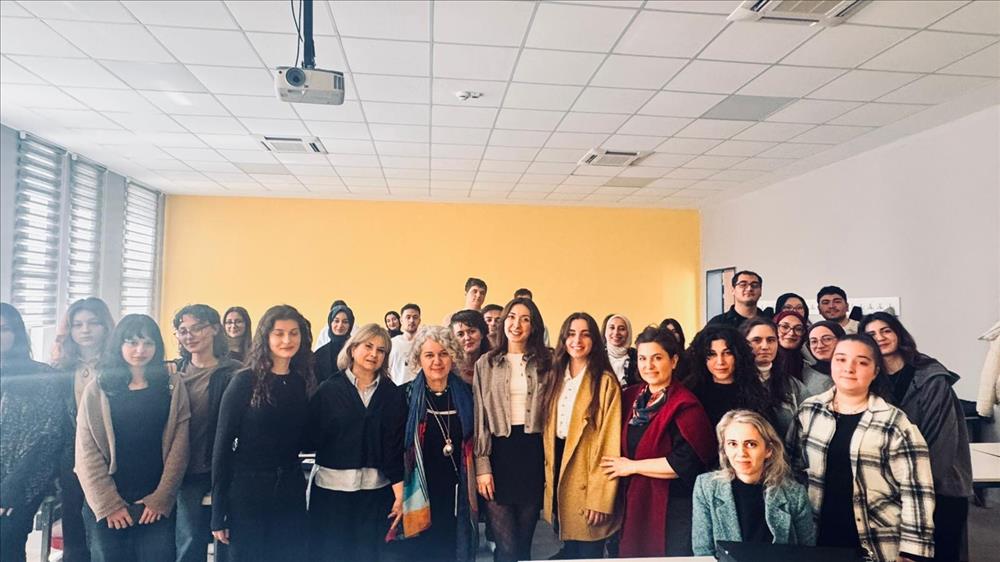 Hareketli Grafik Atölyesi Yapıldı